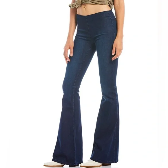 NWT Free People Gummy Pull-On Dark Blue Wash F Black - Picture 2 of 5